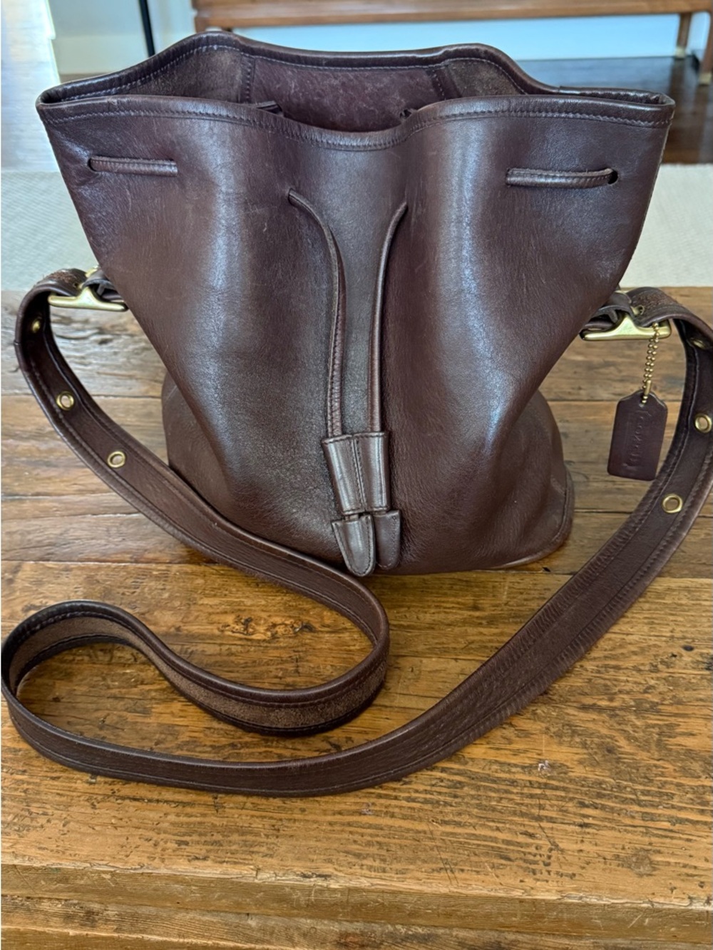 Vintage Coach Mahogany Lula Legacy Bucket Bag 9952